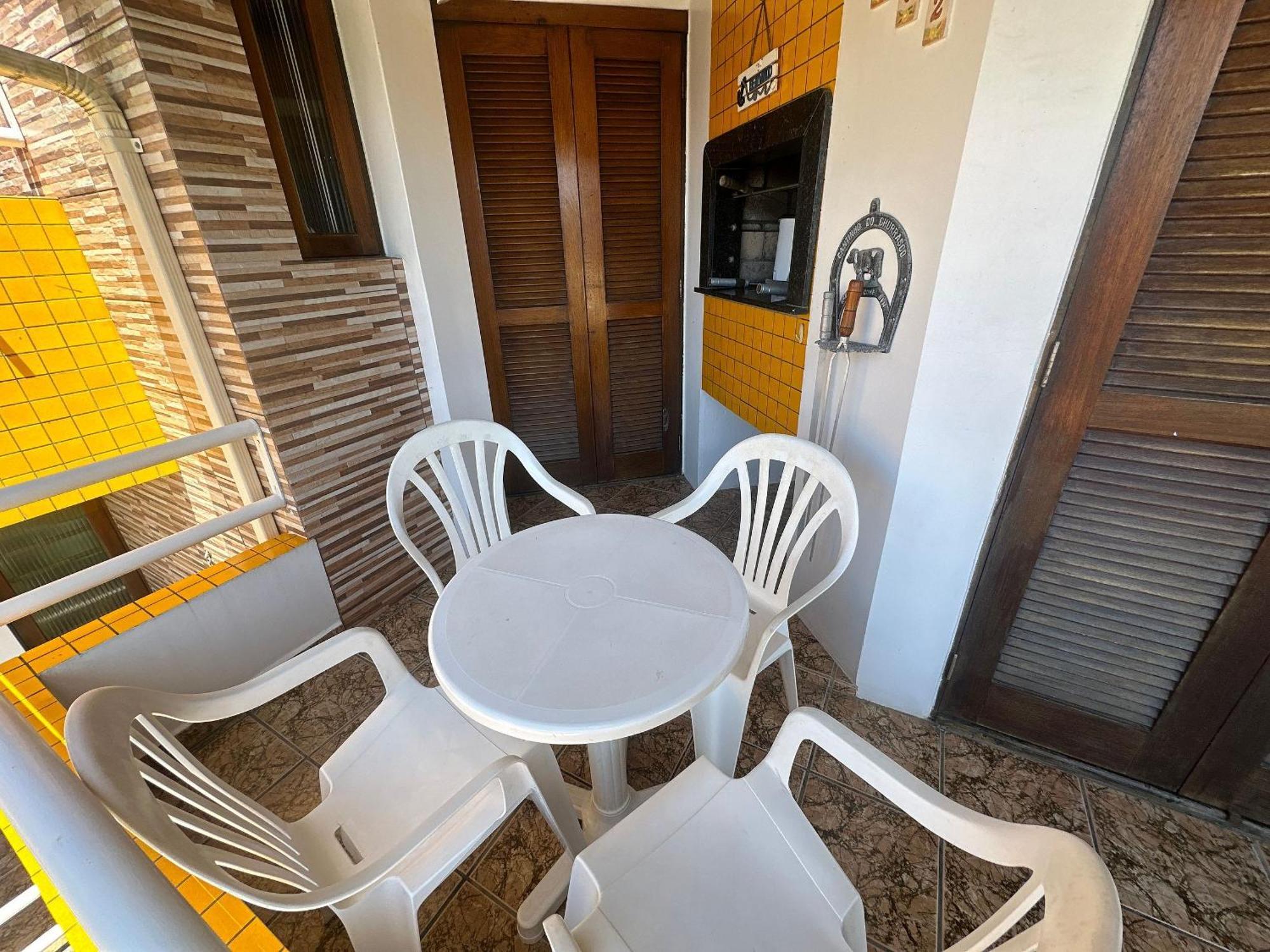 Res. Acapulco Apartment Bombinhas Bagian luar foto